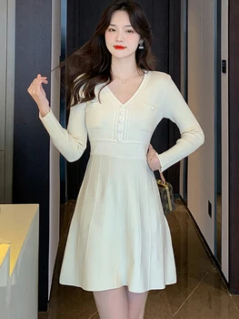2023 Белое трикотажное мини-платье с длинным рукавом и V-образным вырезом, осенне-зимнее элегантное Повседневное платье-свитер, Женские Корейские облегающие платья трапециевидной формы