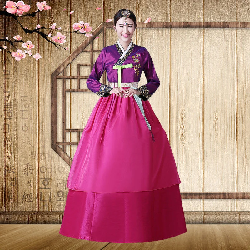 Традиционный корейский женский придворный наряд с вышивкой, высокой талией, большой длины, сегодняшний ханбок улучшает танцевальные качества.